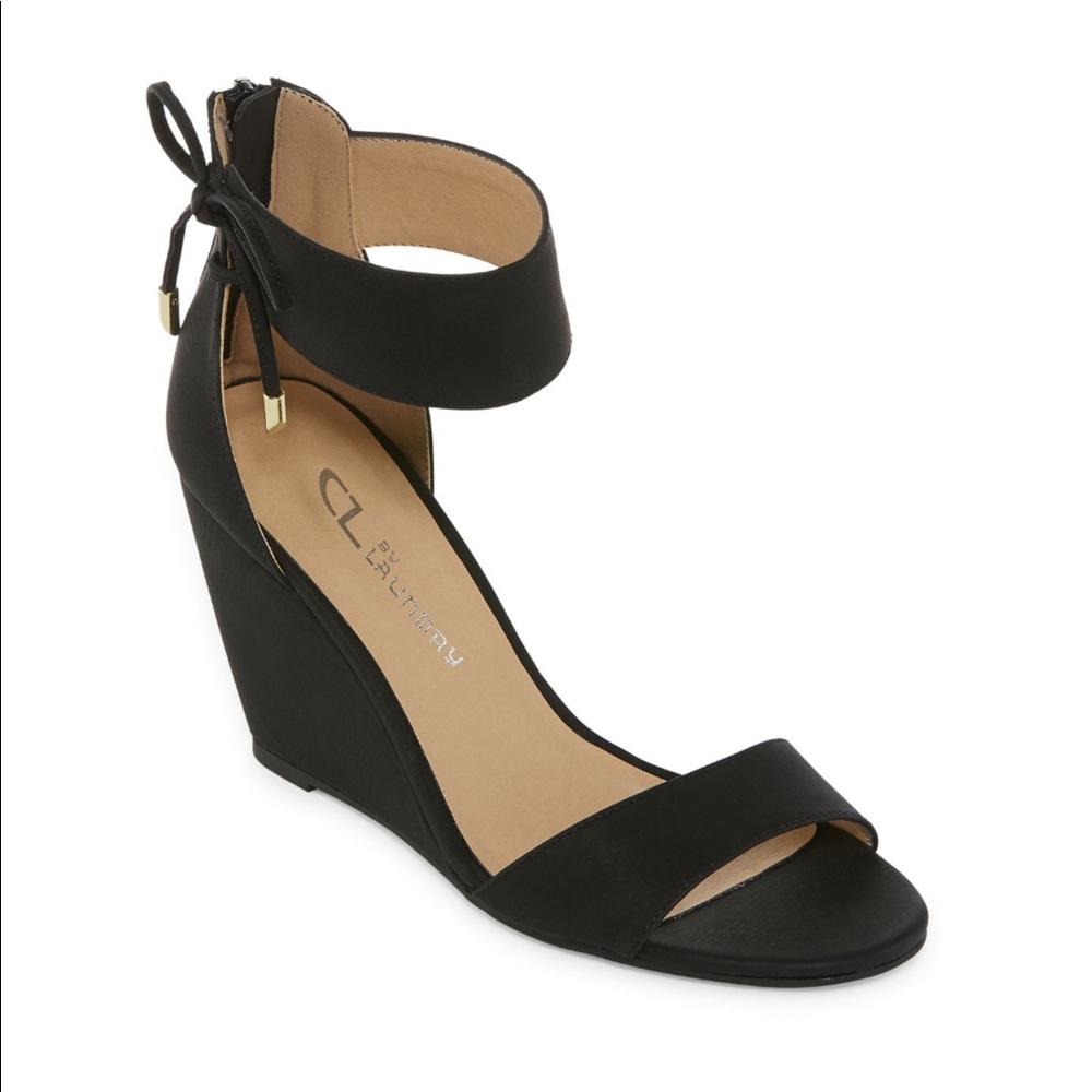 New Black Wedges